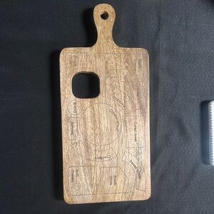 Wooden Charcuterie Serving Board with Handle - Natural Brown